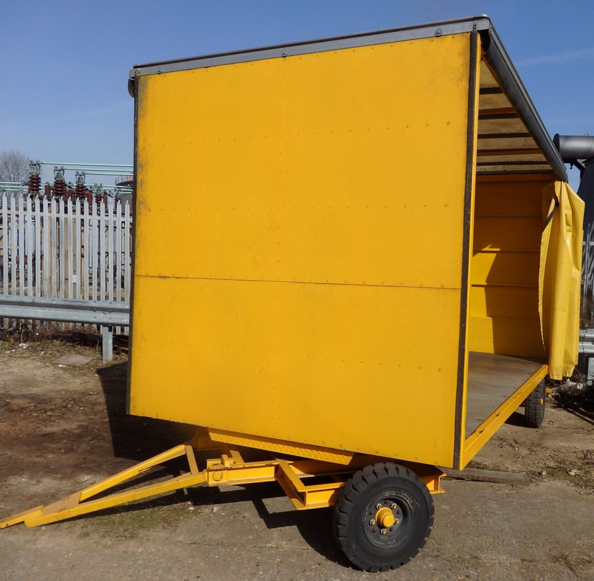 1 x Enclosed Curtain Sided Box Trailer With Turntable Steering - Alexander Trailers Model IP40ST - - Image 12 of 28