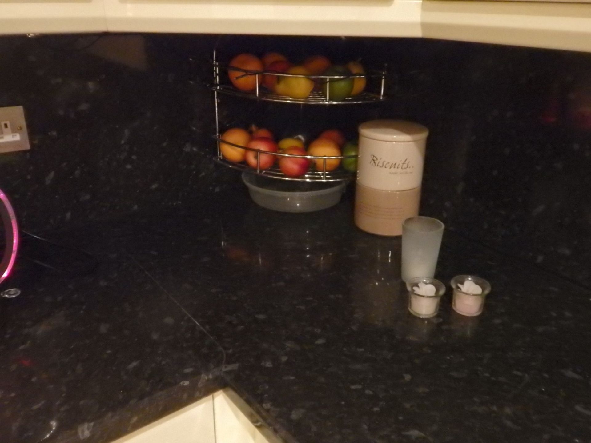 1 x Hygena Fitted Kitchen - Cream Gloss Doors With T Bar Handles - Black Granite Worktops - Bosch - Image 26 of 77