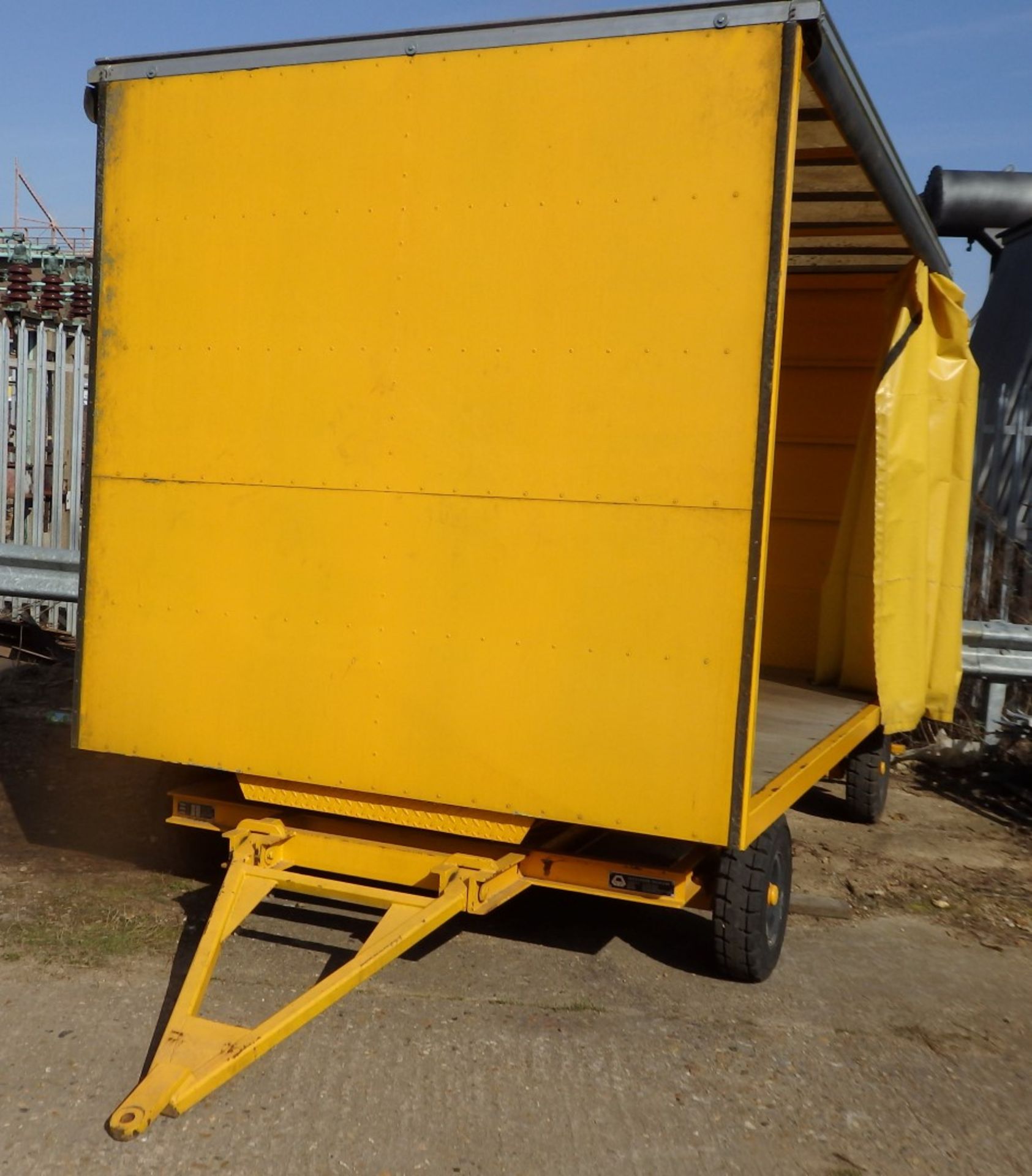 1 x Enclosed Curtain Sided Box Trailer With Turntable Steering - Alexander Trailers Model IP40ST - - Image 28 of 28