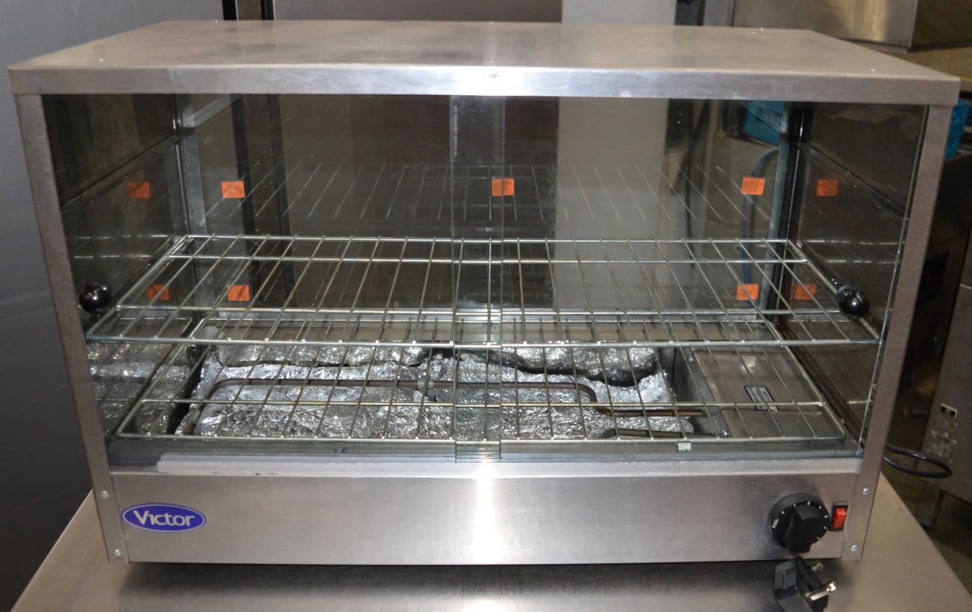1 x Victor Counter Top Pie Heater - Stainless Steel With Internal Wire Shelves - Ideal For Cafes - Image 3 of 5