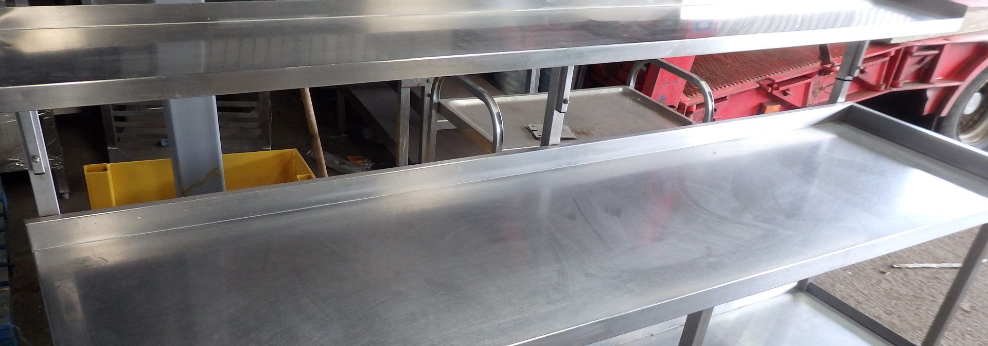 1 x Stainless Steel Commercial Kitchen Prep Bench With Undershelf and Overshelf - CL057 - H86/130 - Image 3 of 4
