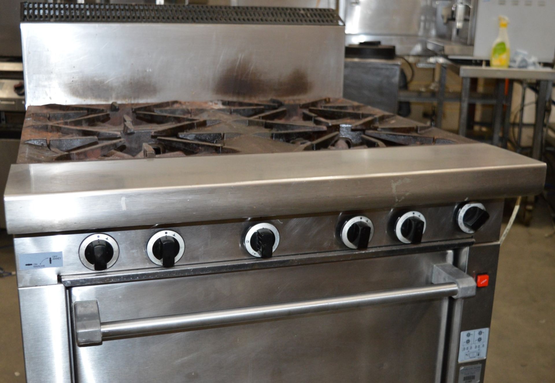 1 x Garland Commercial Range Cooker - Four Gas Burners - On Castors - Suitable For Professional - Image 3 of 9