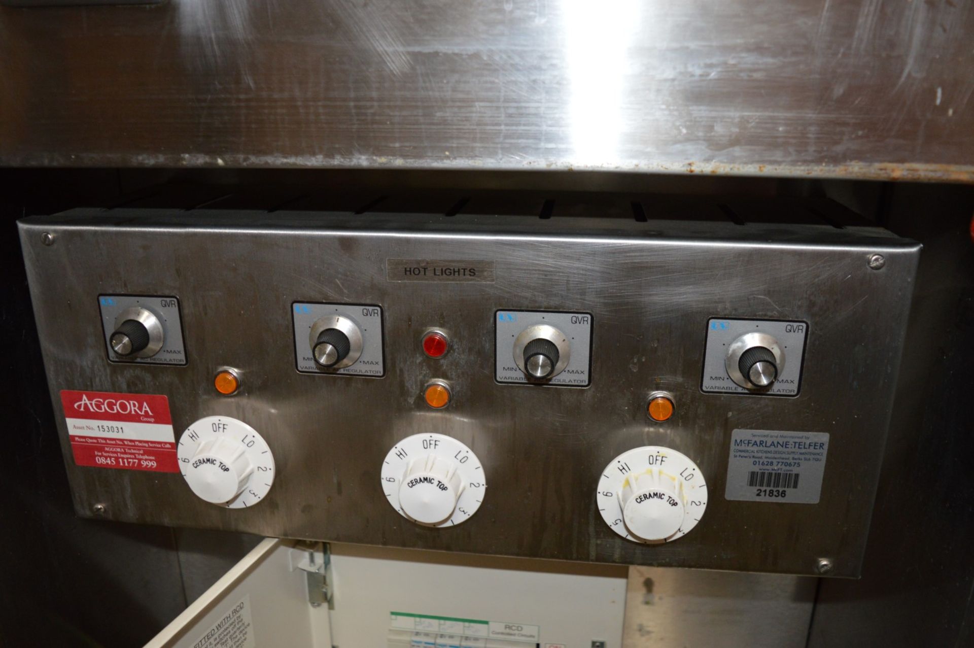 1 x Heated Ceran Serving Counter - Triple Ceran Hot Plates Plus Overhead Heating - On Castors For - Image 6 of 8