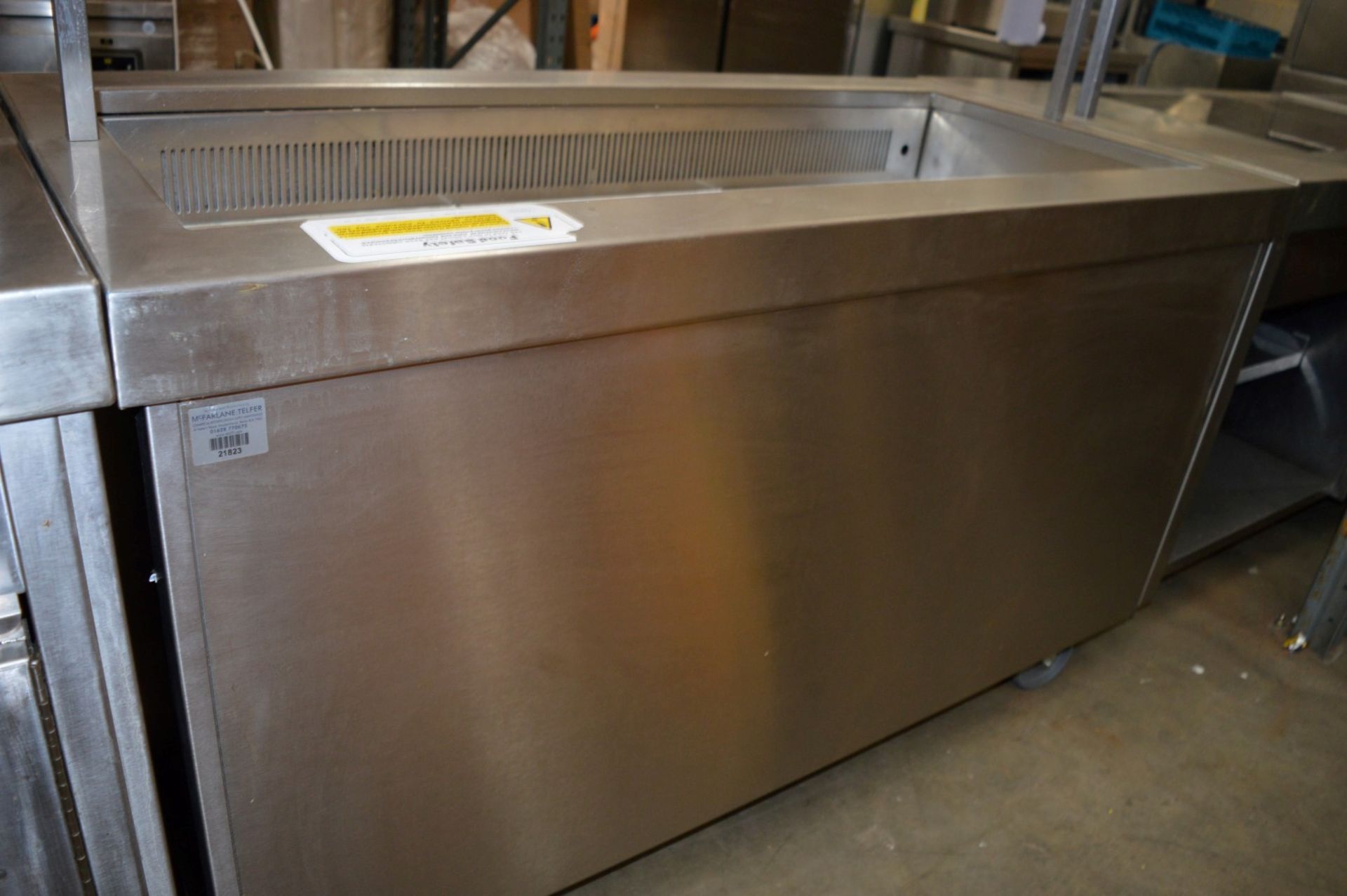 1 x Heated Well Bain Marie Serving Counter - On Castors For Maneuverability - Ideal For Pub Carvery, - Image 6 of 7