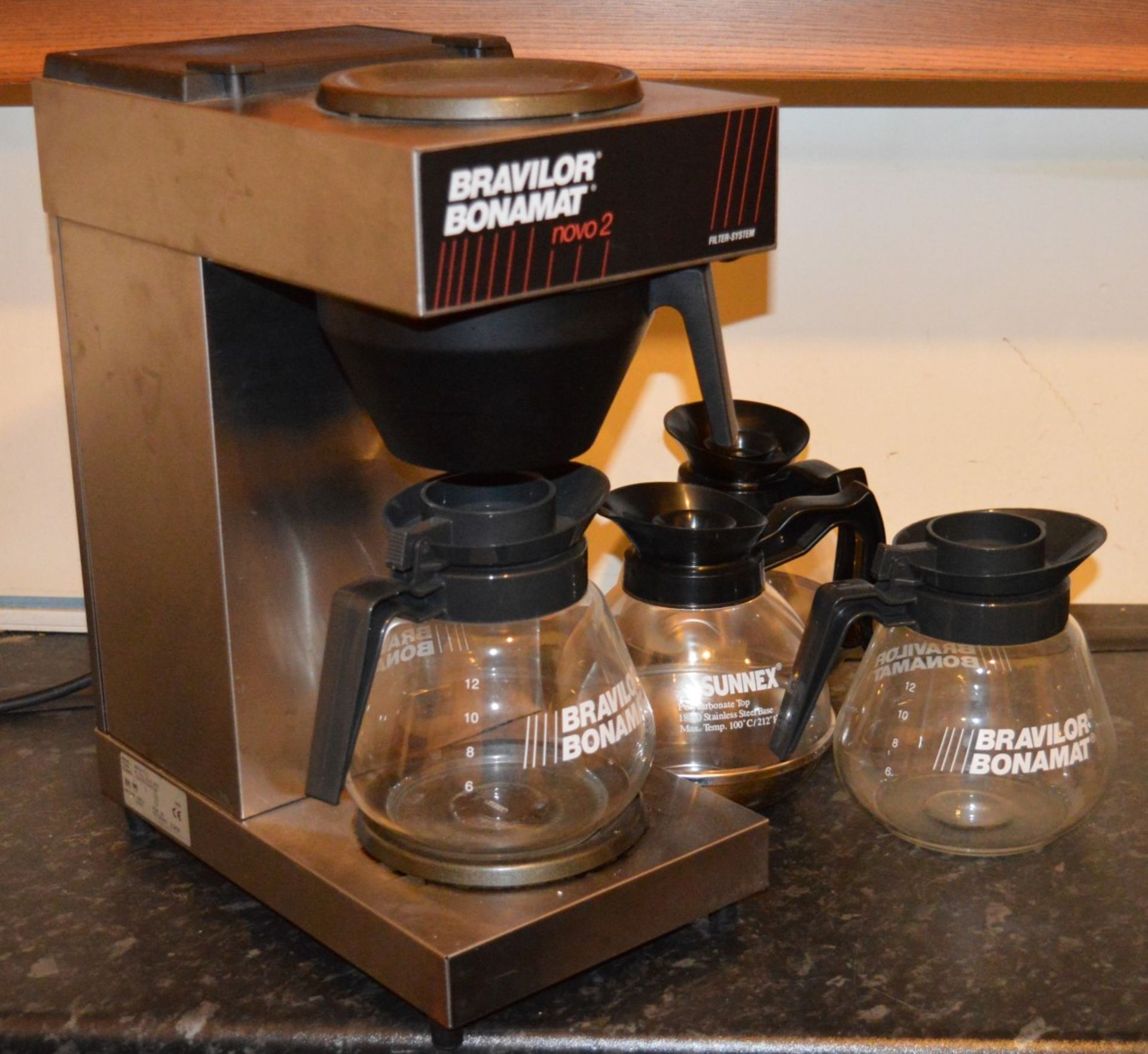 1 x Bravilor Bonamat Novo 2 Commercial Coffee Filter Machine With Four Coffee Jugs - Stainless Steel - Image 2 of 5