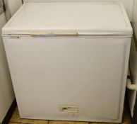 1 x Norfrost Chest Freezer - H85 x W85 x D58 cms - 240v Plug - CL078 - Location: Poulton Le Fylde,