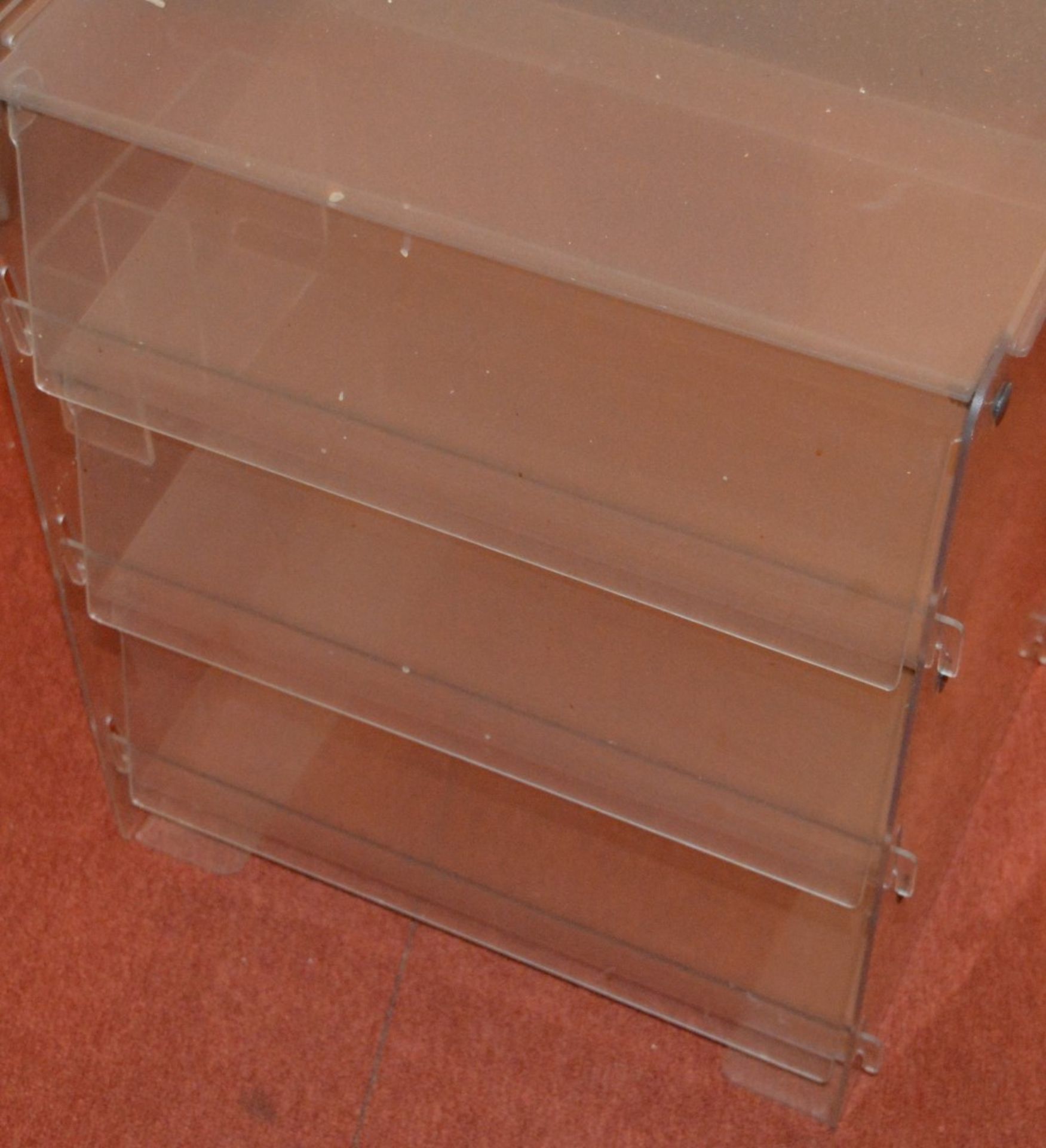 1 x Perspex Counter Top 3 Tier Display Case With Rear Flat Openers - H50 x W40 x D33cms  - CL078 - - Image 2 of 2