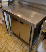 1 x Vogue Stainless Steel Commercial Kitchen Prep Bench - H90 x W90 x D60 cms - CL078 - Location: