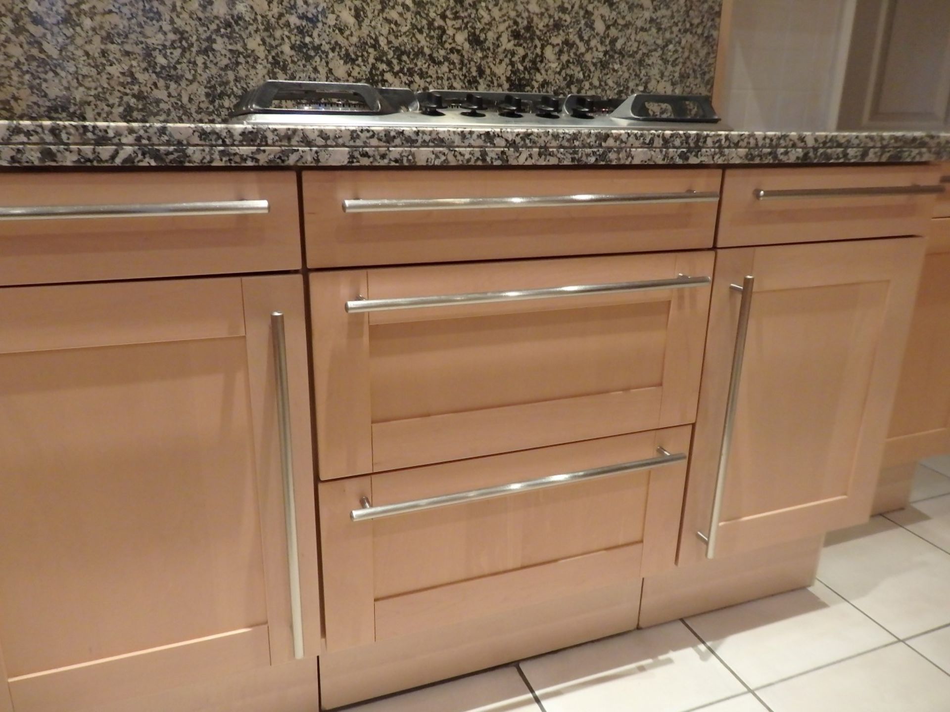 1 x Siematic Fitted Kitchen With Beech Shaker Style Doors, Granite Worktops, Central Island and - Image 48 of 151