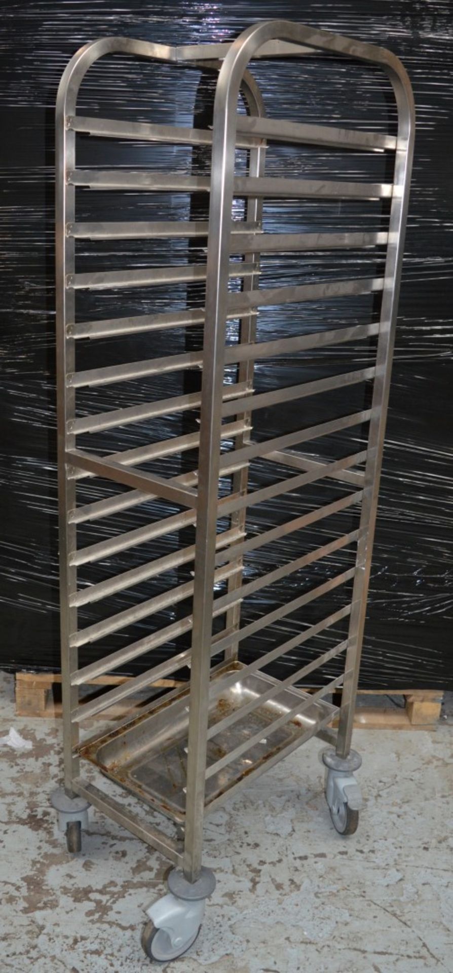 1 x Stainless Steel 15 Tier Mobile Shelving to Store Removable Wire Racks and Trays - Features - Image 2 of 3