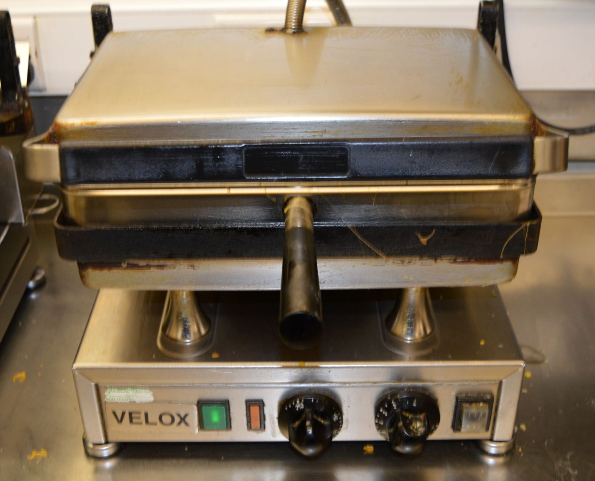 1 x Silesia Velox CG1 Single High Speed Contact Grill - Takes Just 6 Minutes to Reach Cooking - Image 2 of 4