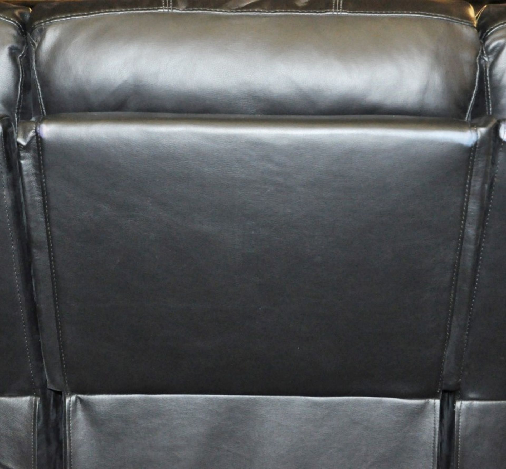 1 x Stylish Black Real Leather 3 Seater Sofa with Reclining Seat – RRP £1,299.00 - Banded Leather - Image 2 of 3