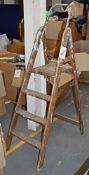 1 x Wooden Step Ladders With Metal Hinges - Used In Working Order - Ref BC065 - CL008 - Location