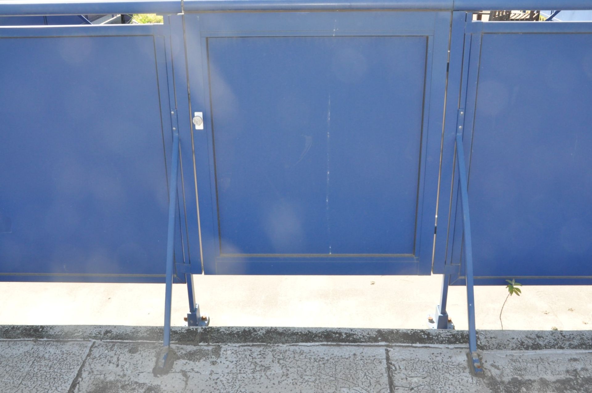 1 x Large Collection of Rooftop Safety Barrier Railings - Blue Steel Railings With Supports and - Image 6 of 10