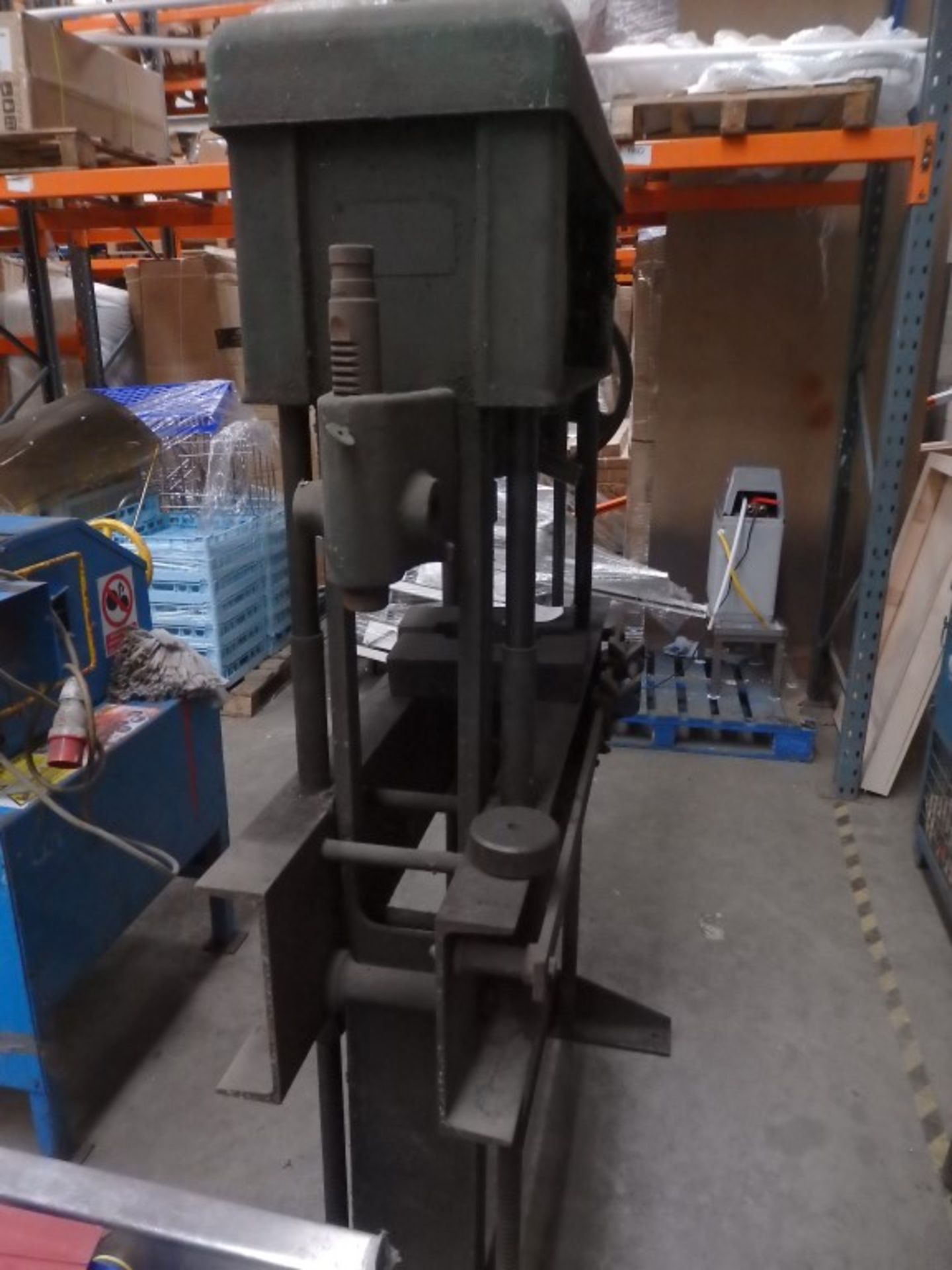 1 x Caltec Large Hydraulic Press - Ref WPM104 - CL057 - Location: Welwyn, Hertfordshire, AL7Viewings - Image 6 of 8