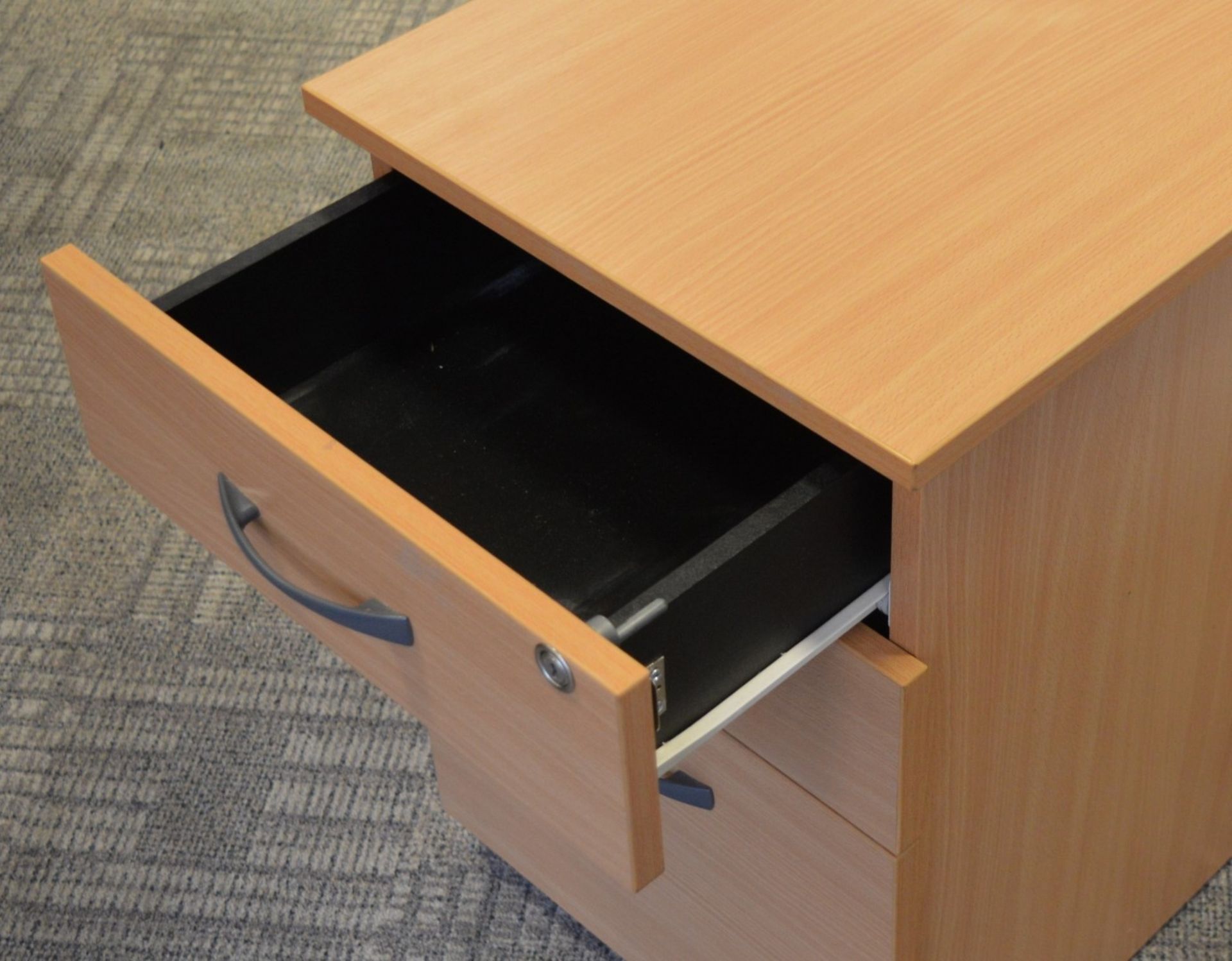 1 x Three Drawer Mobile Pedestal Drawers - With Key - Modern Beech Finish - Two Storage Drawers - Image 5 of 6