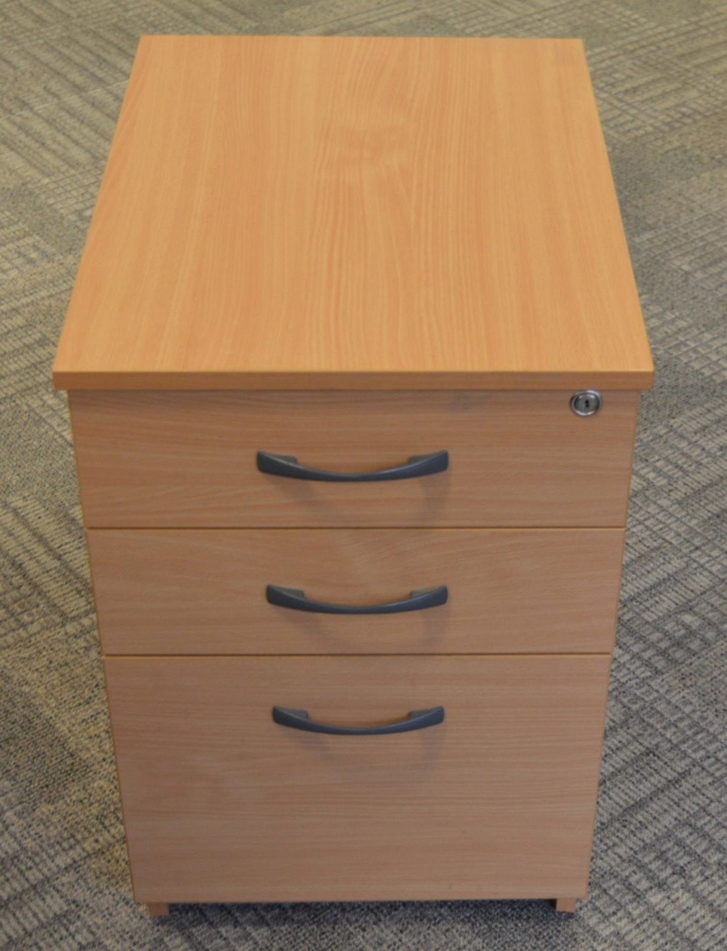 1 x Three Drawer Mobile Pedestal Drawers - With Key - Modern Beech Finish - Two Storage Drawers - Image 5 of 7
