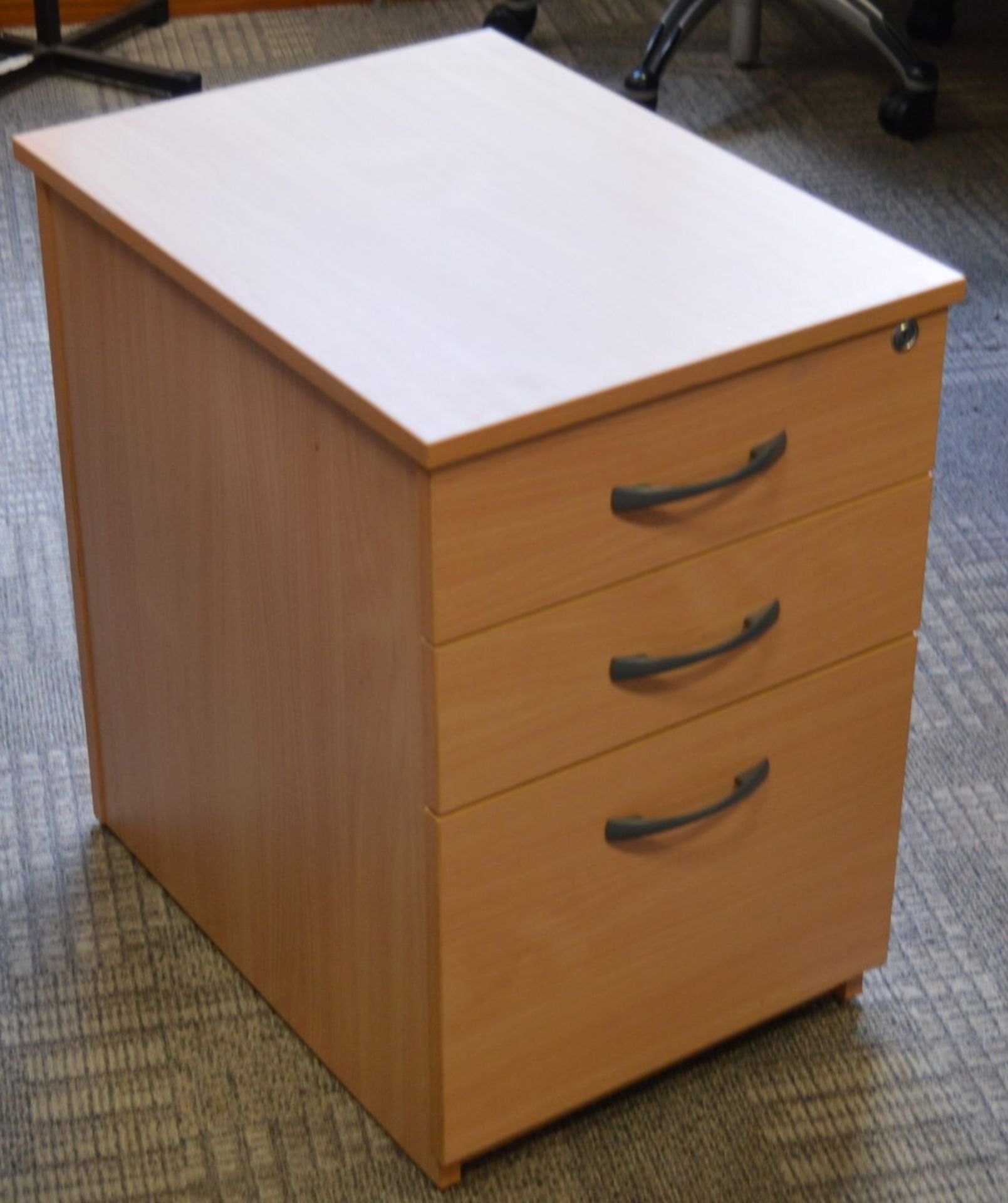 1 x Three Drawer Mobile Pedestal Drawers - With Key - Modern Beech Finish - Two Storage Drawers