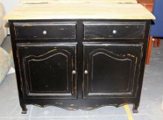 1 x 4ft Shabby Chic Sideboard – 2 Drawer / 2 Door – 4ft Wide – Ref CH010 – Fantastic Vintage-style
