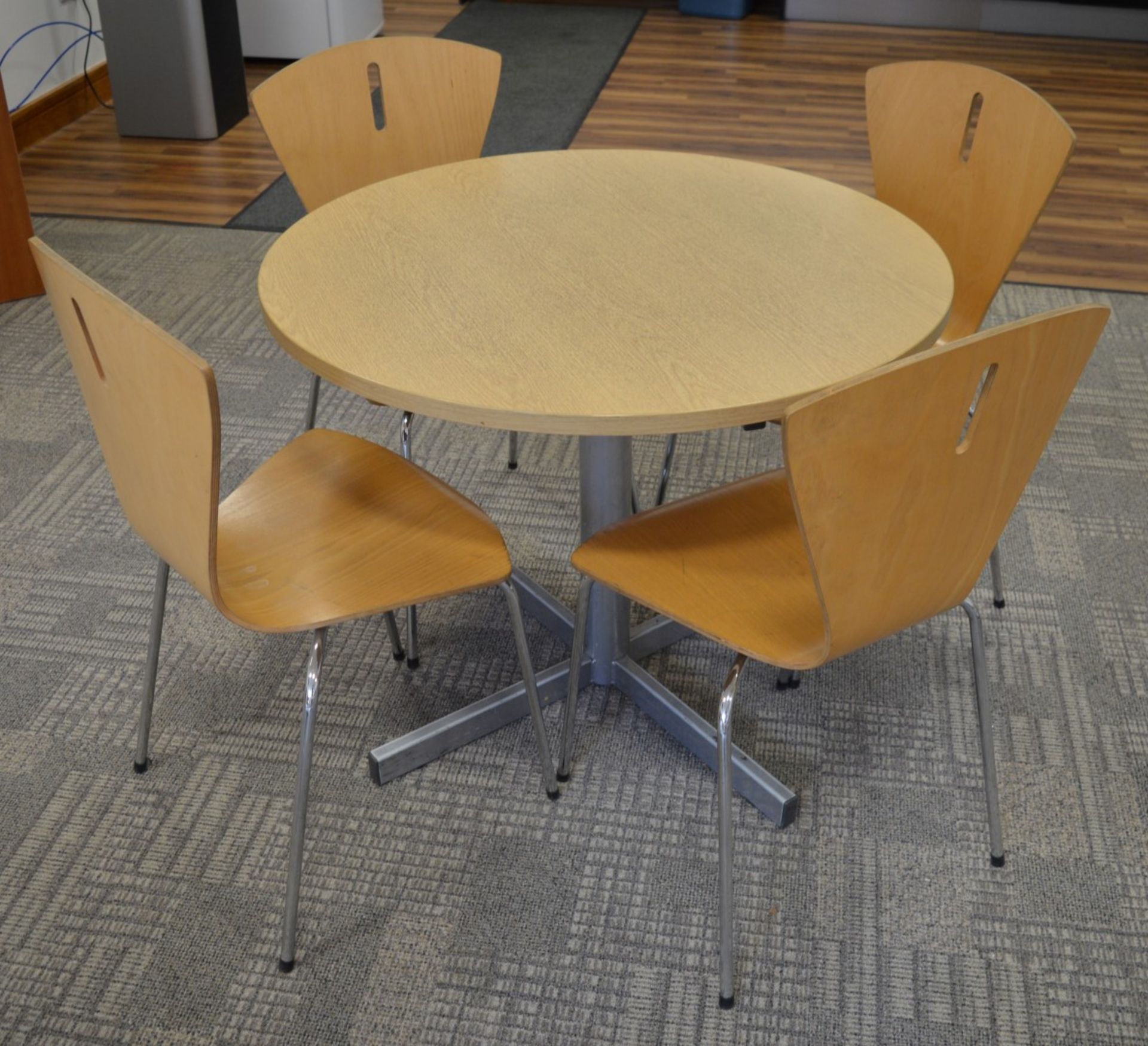 1 x Staff Room Table With Four Matching Chairs - Oak Table Finish and Beech Chairs - Contemporay