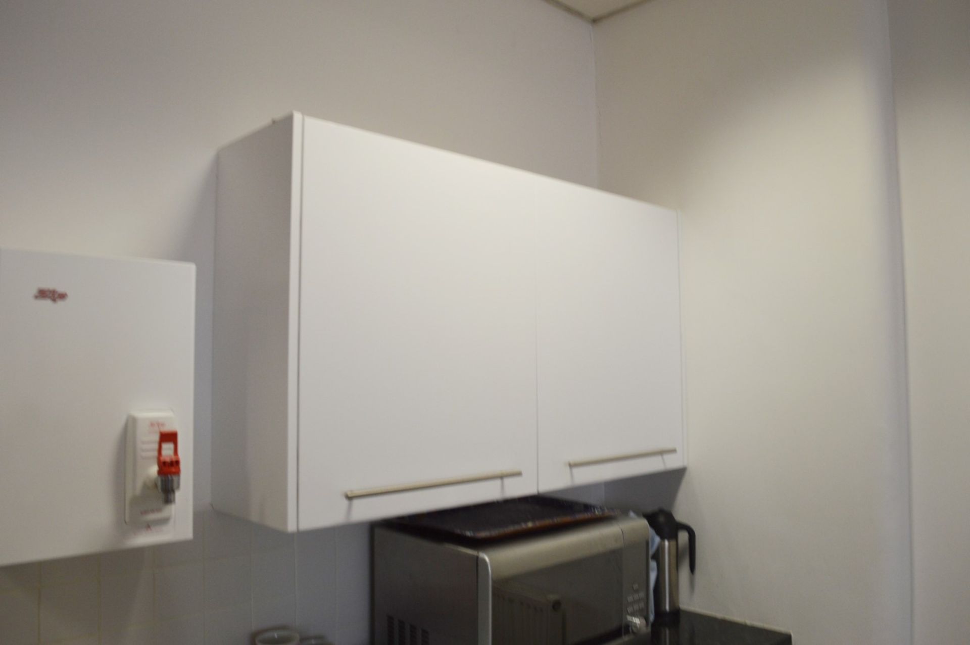 1 x Contemporary Fitted Kitchen in Gloss White and Space Black - Features Integrated Fridge and - Image 5 of 28