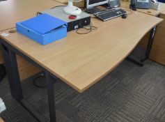 1 x Left Hand Office Desk - Quality Desk With Grey Coated Steel Frame - H71 x W160 x D100 cm - Ideal