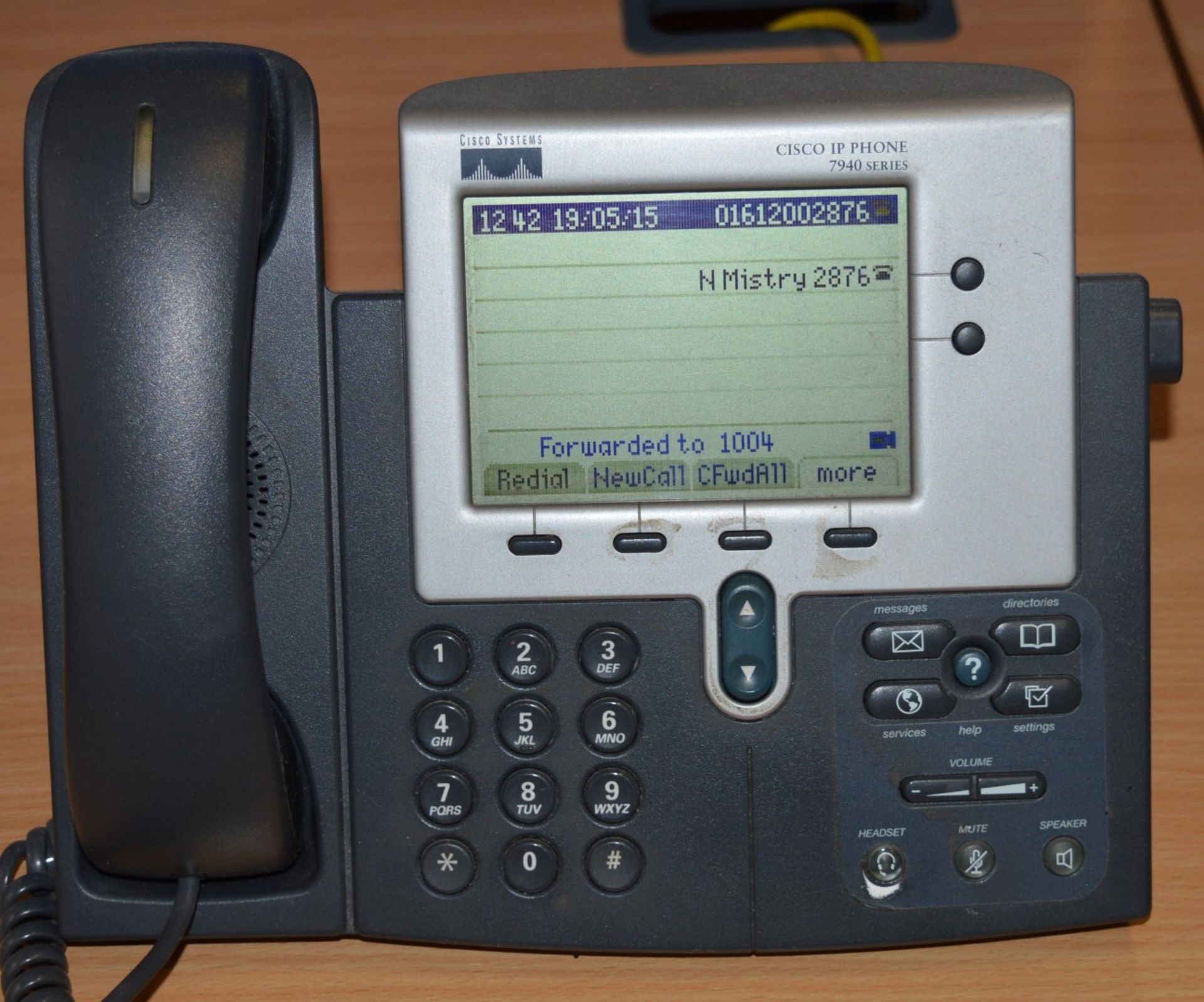 1 x Cisco 7940 Unified VoIP Business IP Phone Handset - From Working Office Environment - Ref - Image 2 of 2