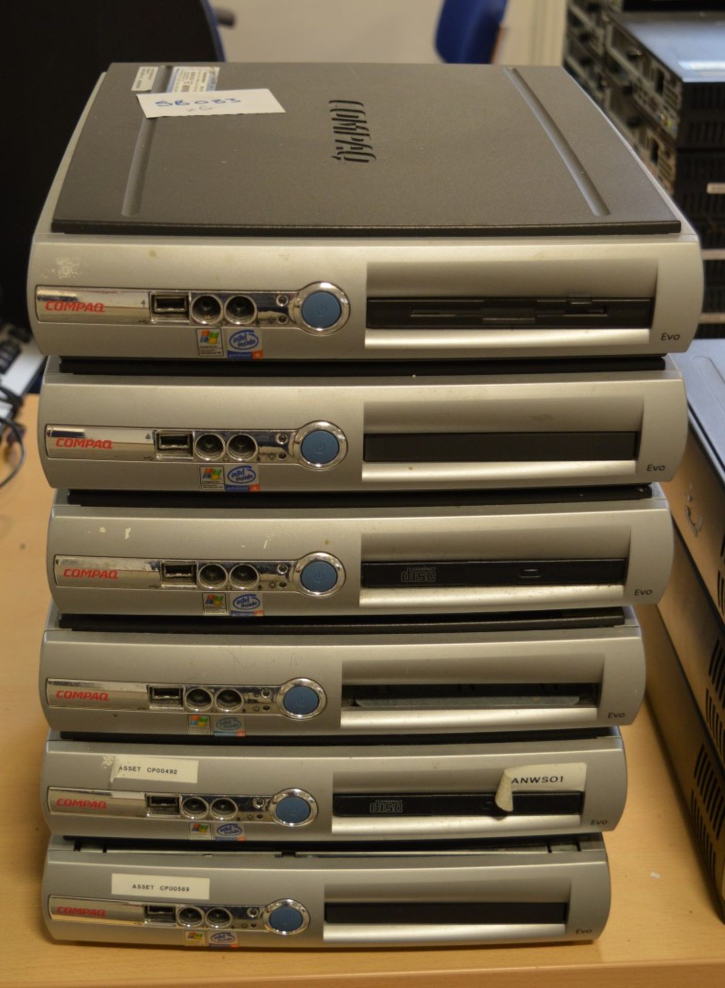 6 x Compaq D51U Small Form Factors Desktop Computers - Intel Pentium - Various Ram Sizes - HARD DISK