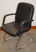 1 x Black Office Office Chair - Comfortable Design With Arm Rests and Chrome Base - Ref SB203 -