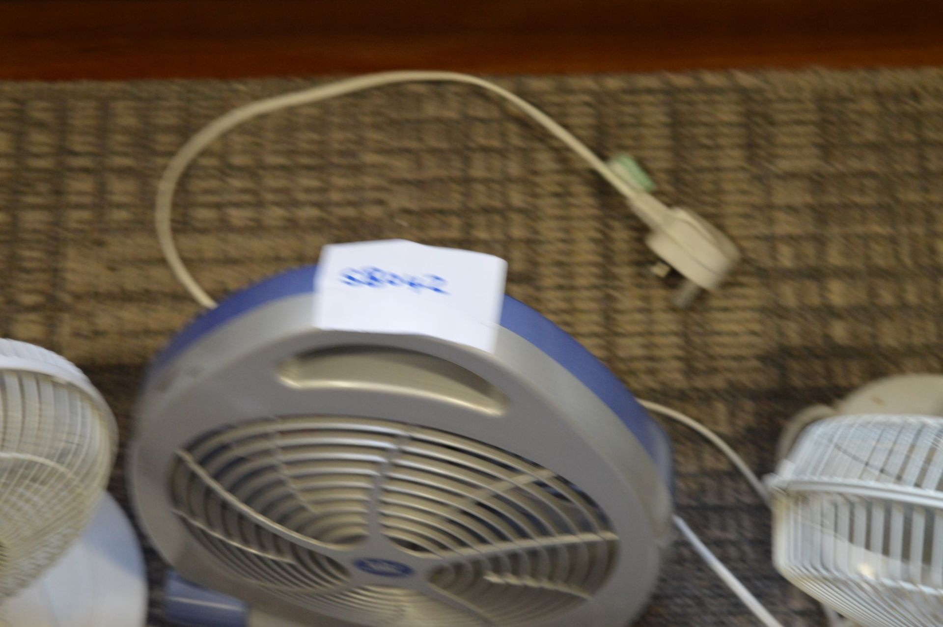 6 x Assorted Desktop Fans - 240v - Ideal For Office Environment - Ref SB042 - CL106 - Location: - Image 3 of 4