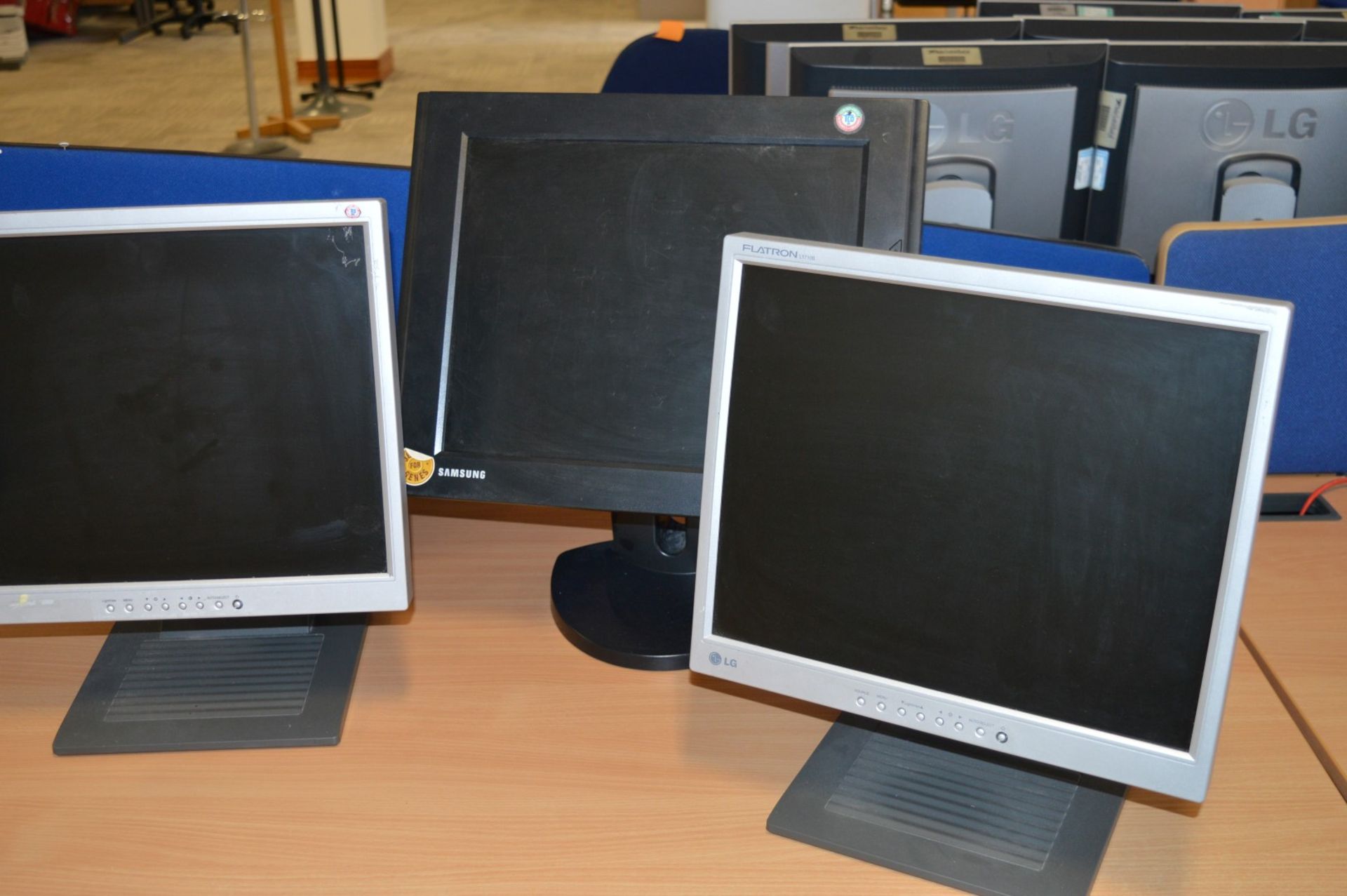4 x Flat Screen TFT Computer Monitors - LG and Samsung Branded - Models Include L1710B, L1710s, - Image 3 of 7