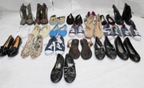 21 x Pairs Of Assorted Women's Shoes & Pumps – Box2508 – Fabulous Range of Styles & Colours -