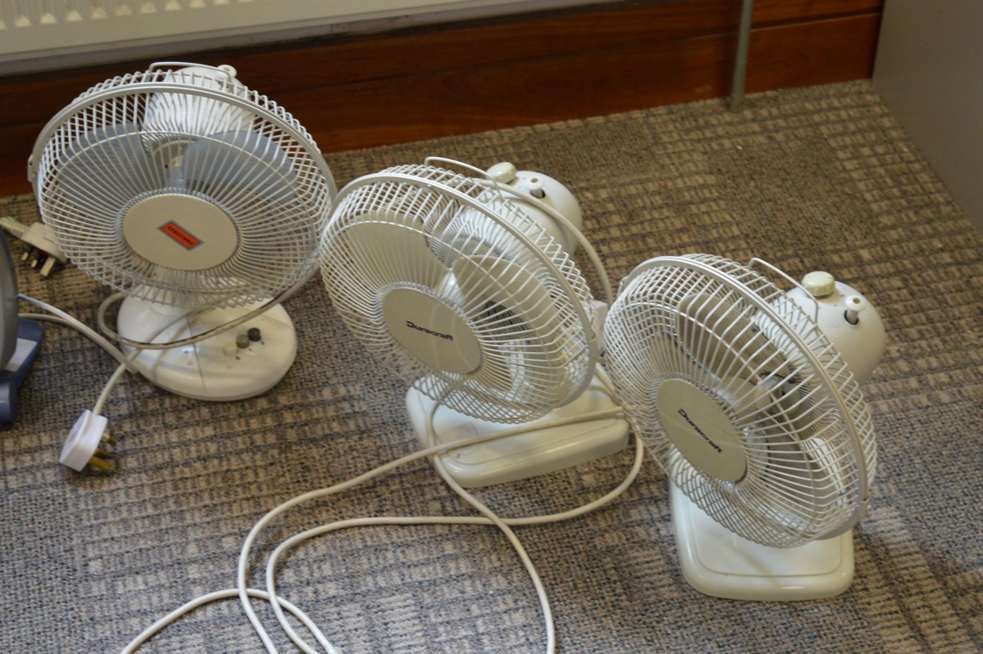 6 x Assorted Desktop Fans - 240v - Ideal For Office Environment - Ref SB042 - CL106 - Location: - Image 2 of 4