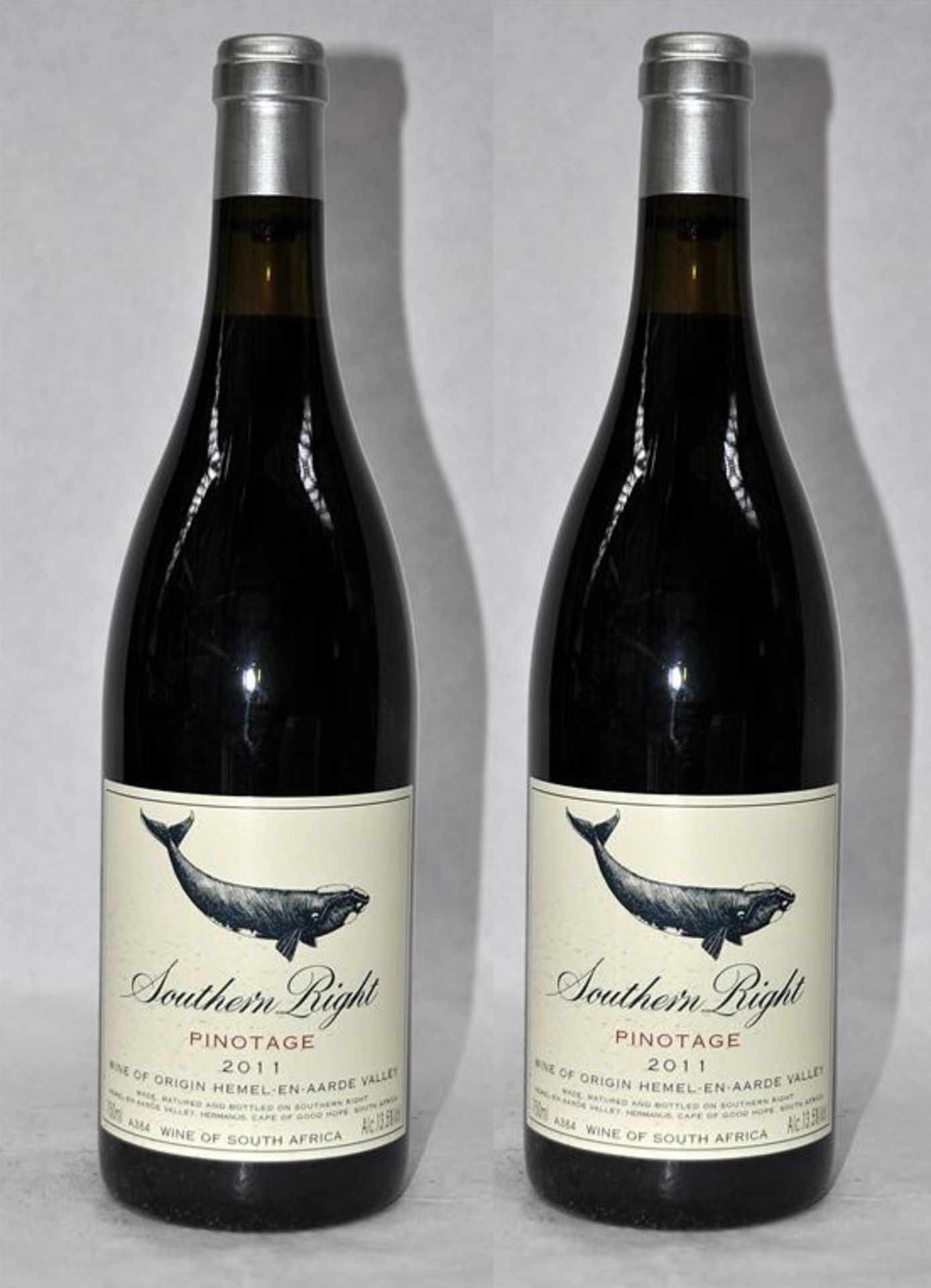 2 x Southern Right Pinotage Red Wines - Hemel-en-Aarde Valley - South Africa - Year 2011 - Bottle