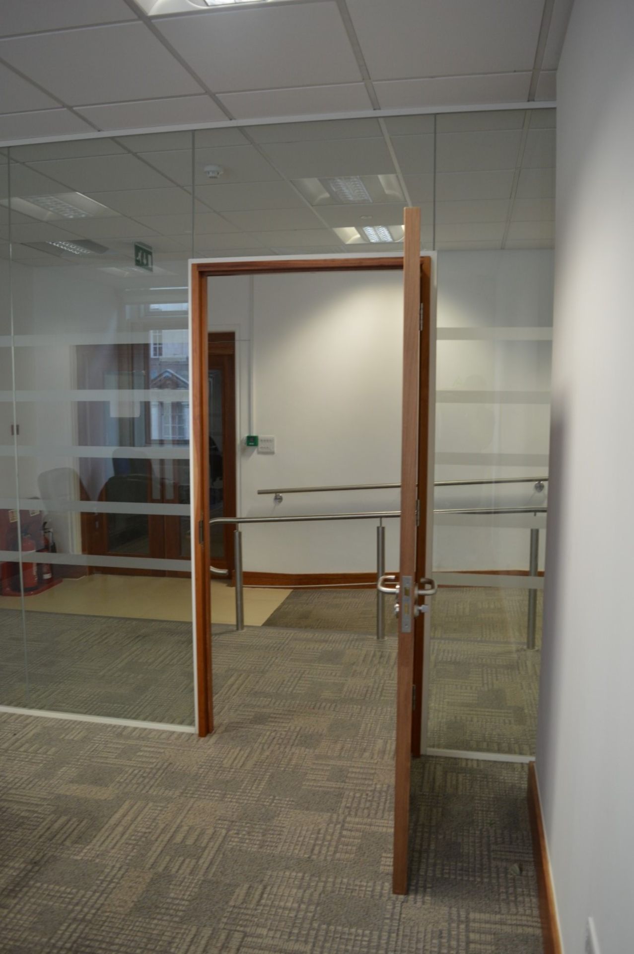 1 x Frameless Glass Partition Corner Office Run – Suitable For Upto Four Offices - Perfect For - Image 5 of 10