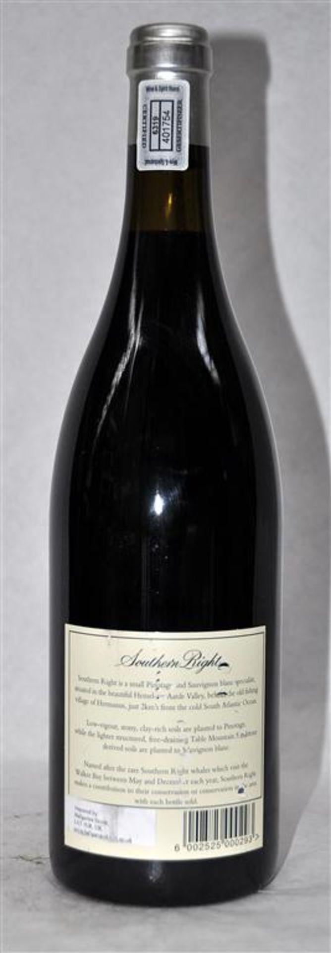 2 x Southern Right Pinotage Red Wines - Hemel-en-Aarde Valley - South Africa - Year 2011 - Bottle - Image 2 of 3