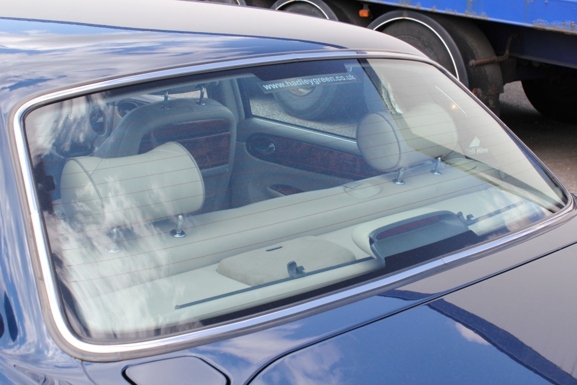 1 x Jaguar Daimler Super V8 Auto 4-Door Saloon - Year 2001 - Blue - Odometer Reading 122,520 - MOT - Image 42 of 77