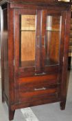 1 x Henley Traditional Red Mahogany Drinks Cabinet by Bentley Designs – Comes with Drawers & Glass