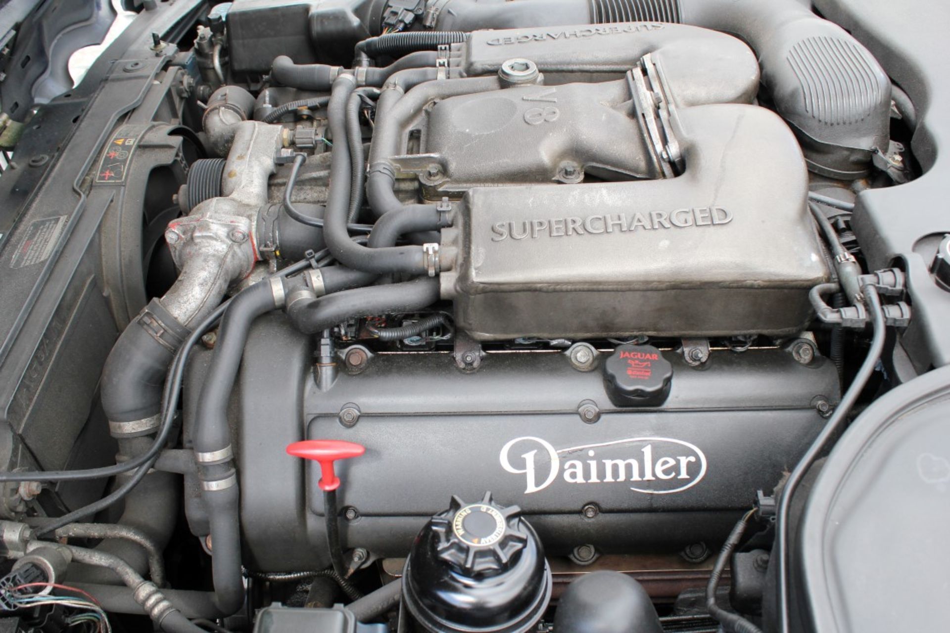 1 x Jaguar Daimler Super V8 Auto 4-Door Saloon - Year 2001 - Blue - Odometer Reading 122,520 - MOT - Image 21 of 77