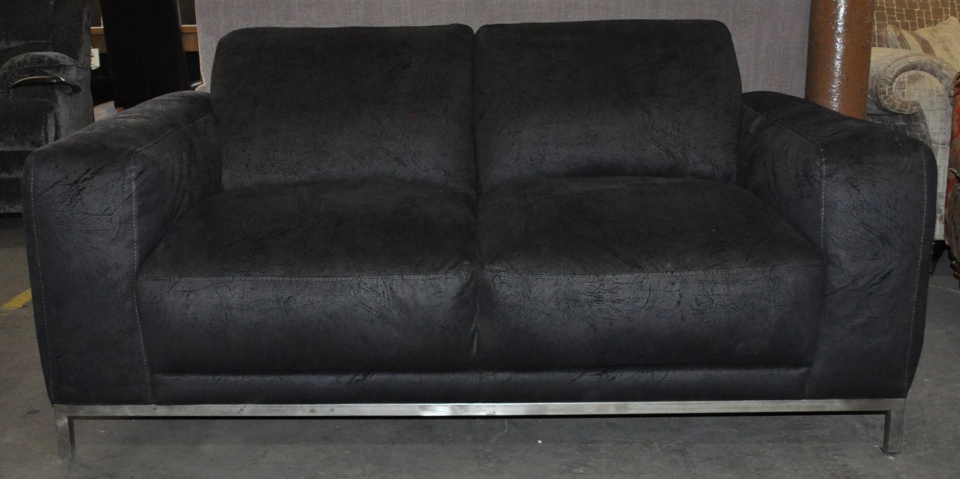 1 x Valetta Crackle Fabric Sofa – Dimension : 170x100x80cm – Ex Display - CH281 - CL050 – Location : - Image 4 of 6