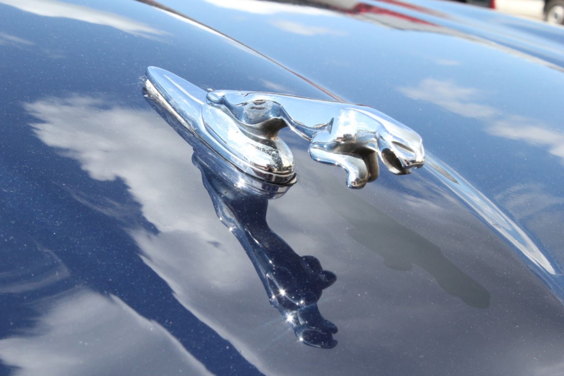 1 x Jaguar Daimler Super V8 Auto 4-Door Saloon - Year 2001 - Blue - Odometer Reading 122,520 - MOT - Image 2 of 77