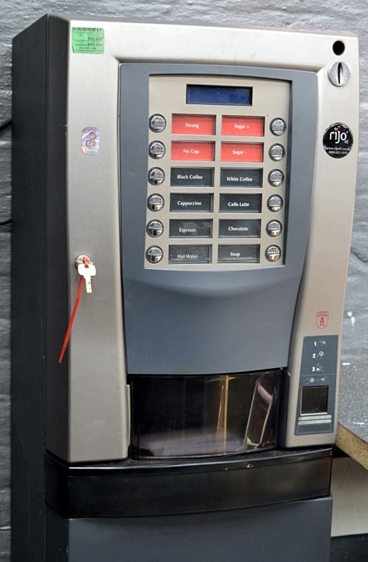 1 x Hot Drinks Vending Machine - Model Tempo LI - Preowned - Not Working, For Spares & Repairs - - Image 2 of 3