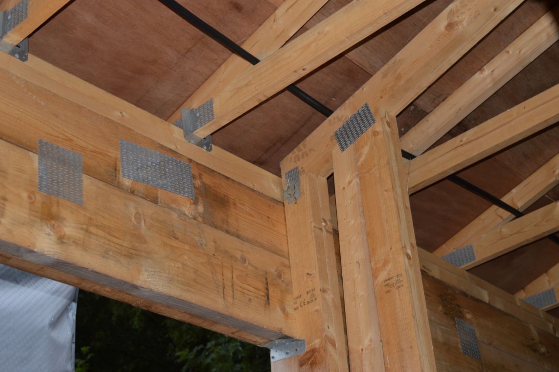 1 x Large Purpose Built Canopy Shed - Super Chord Purlin Construction With OSB Felted Roof - - Image 9 of 9