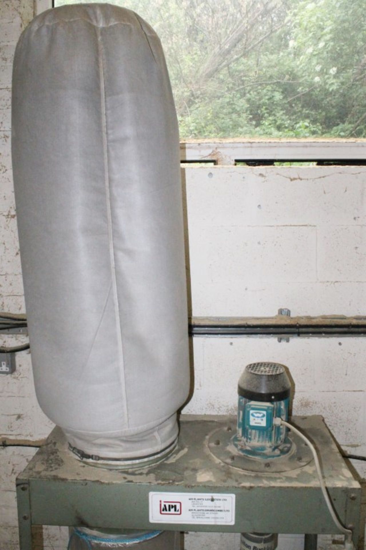 1 x Robinson EOT Roof Truss Saw - With 4x4 Inch Aluminium Backfence, Dust Extractor and Approx 45 - Image 11 of 17