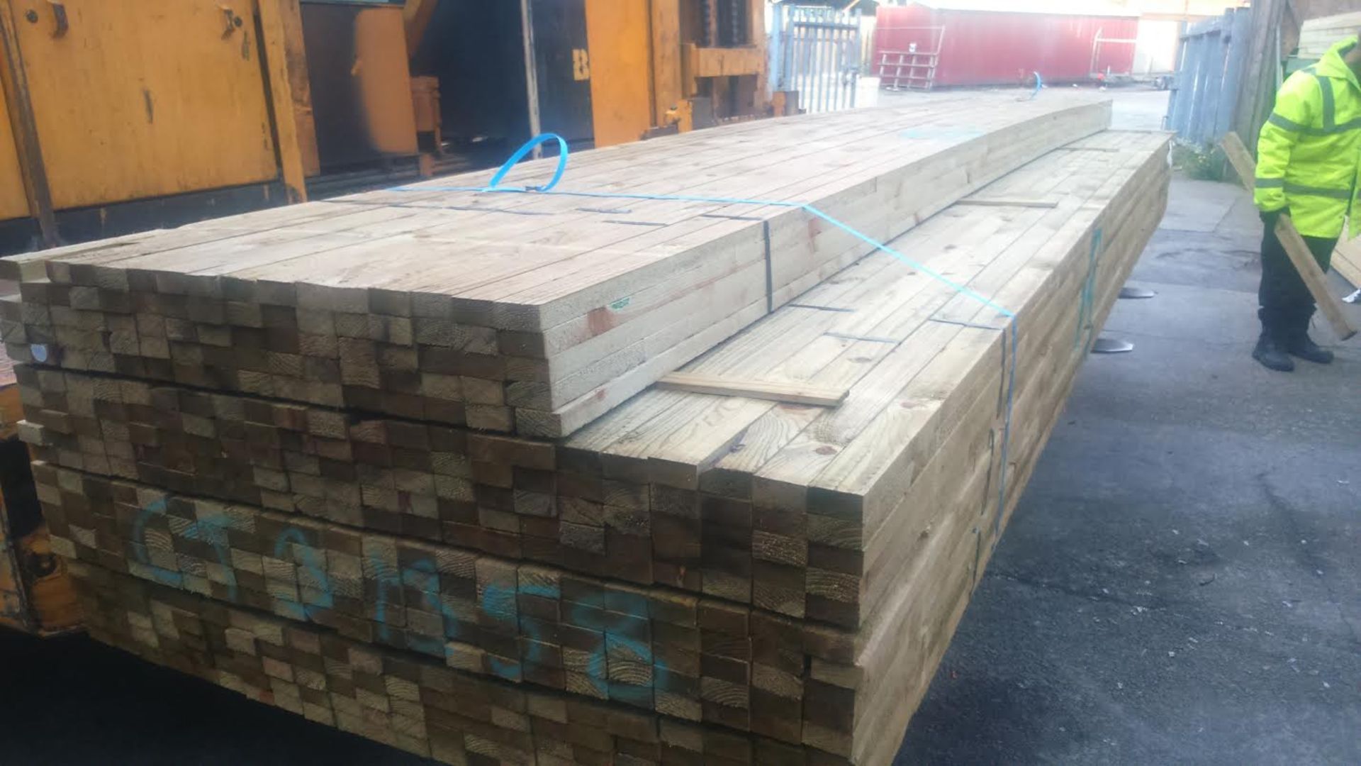 410 x Pieces of Unused Tile Batten Treated Timber - Size: 25 x 50 x 4.8m - Ref Lot 13 - CL151 - - Image 3 of 3