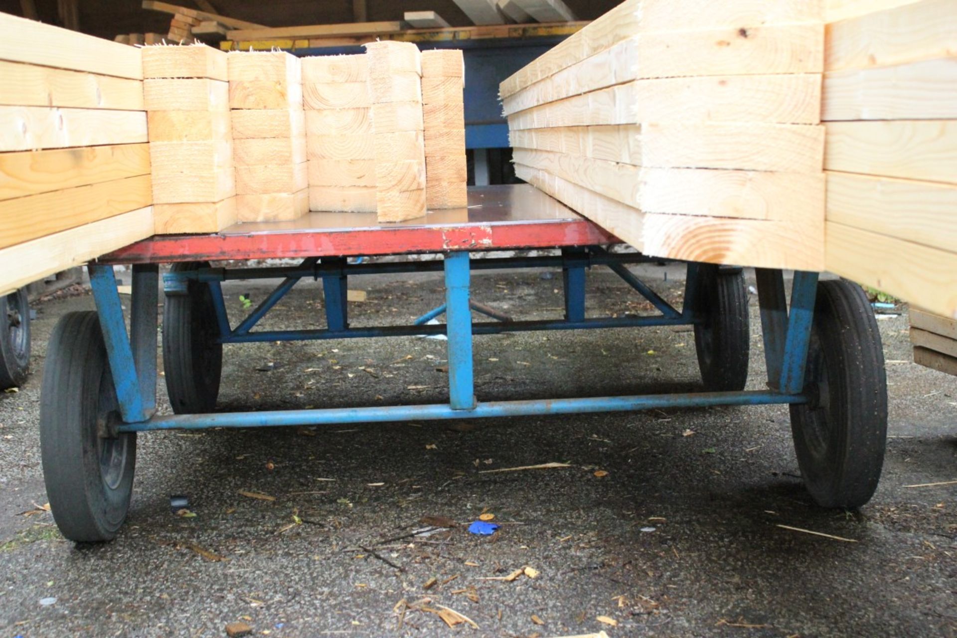 1 x Heavy Duty Turntable Trolley With Front Steering Axle, 40cm Wheels and 140x140cm Steel Bed - - Image 5 of 5