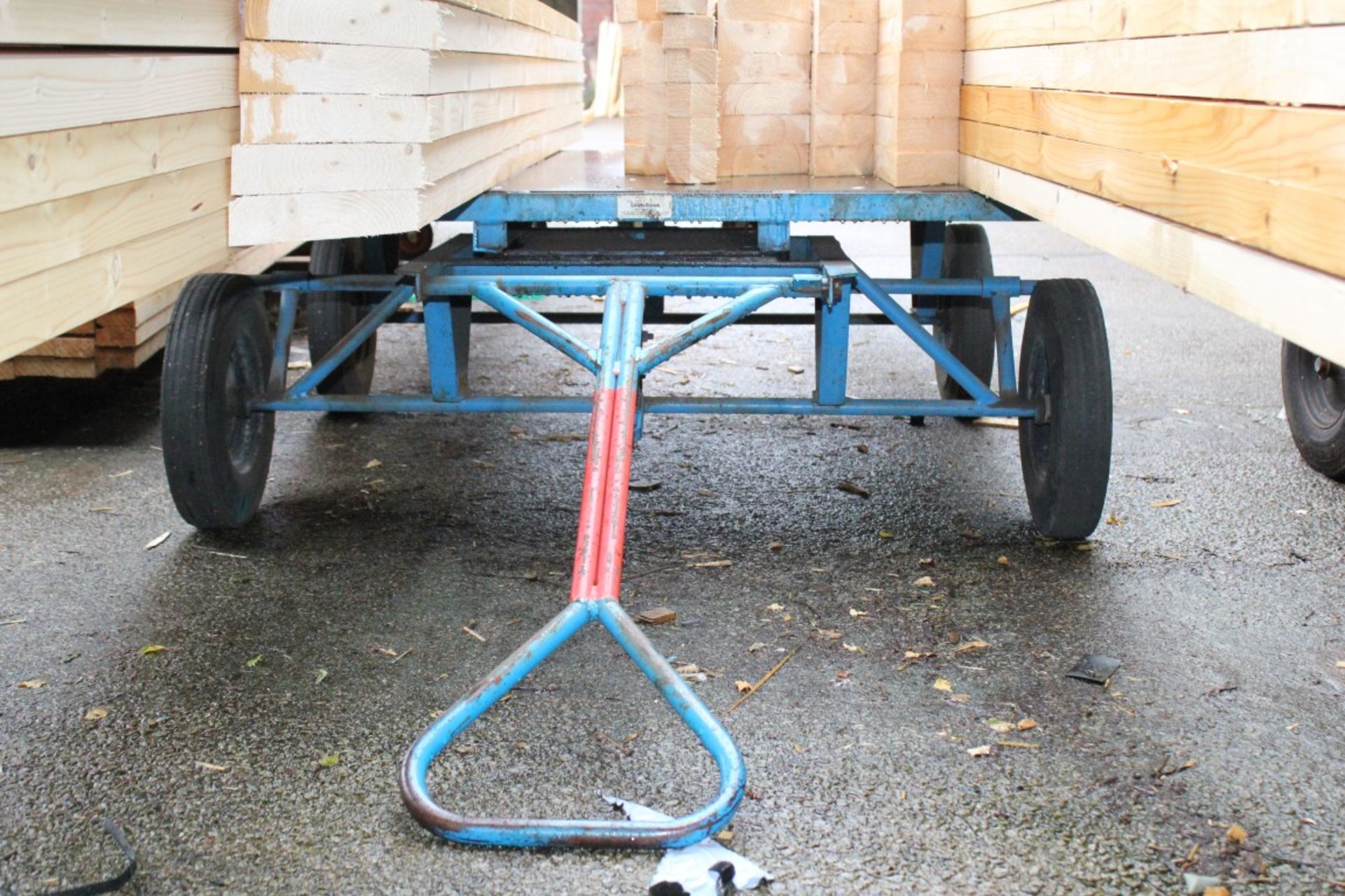 1 x Heavy Duty Turntable Trolley With Front Steering Axle, 40cm Wheels and 140x140cm Steel Bed - - Image 2 of 5