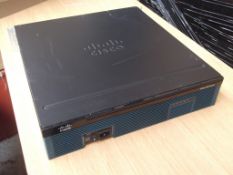 1 x Cisco 2921 Integrated Services Router - Gigabit Ethernet - Rack-Mountable - Ref NSB019 -