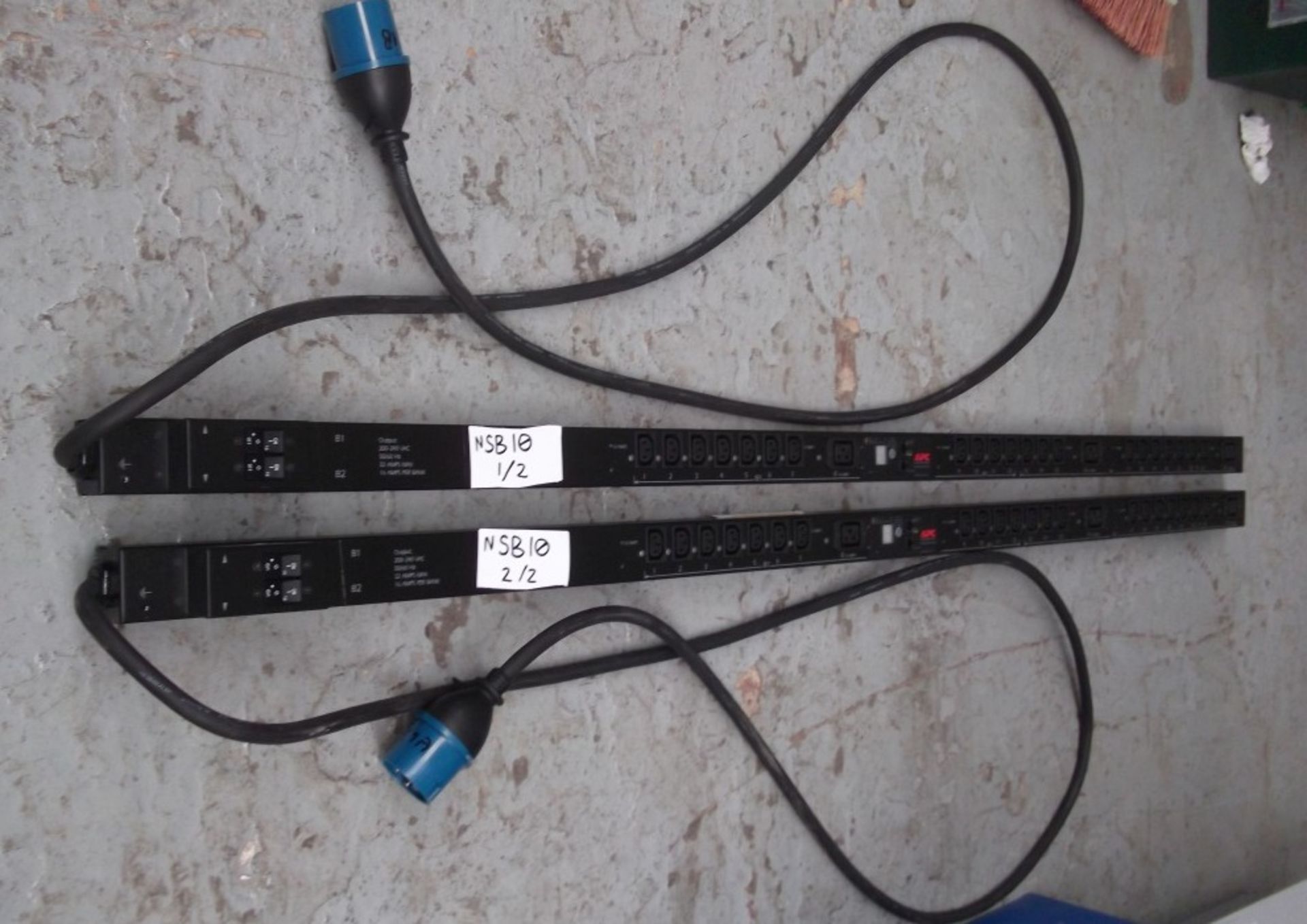 2 x APC Switched Rack PDU - Model AP7953 - Zero U, 32A, 230V, (21)C13 & (3)C19 - Features 24 - Image 5 of 8