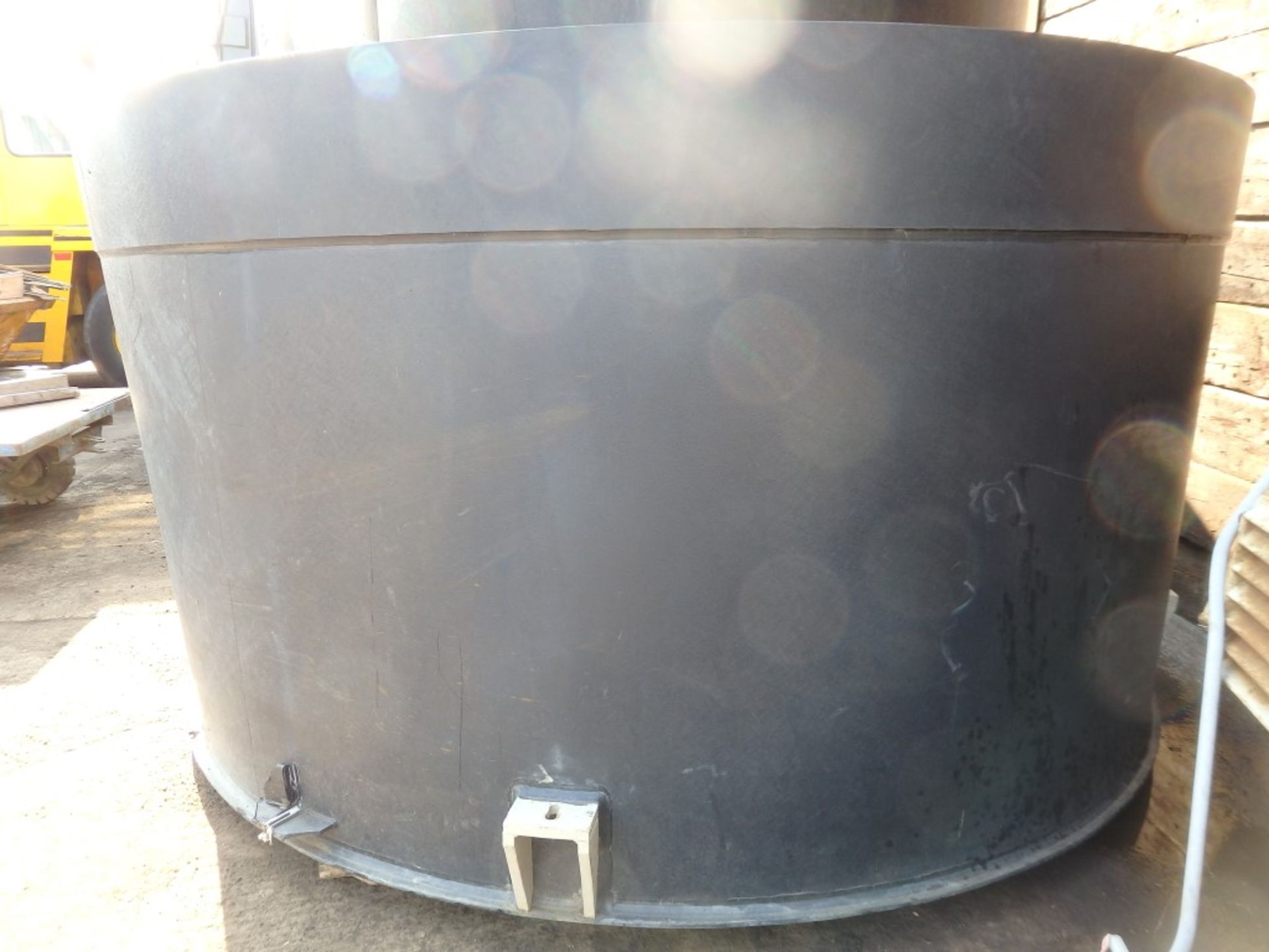 1 x Water Tower Bowser Tank - Used for Storing Rain, Water, Oils or Acids - Overall Height: 370cm - Image 8 of 11